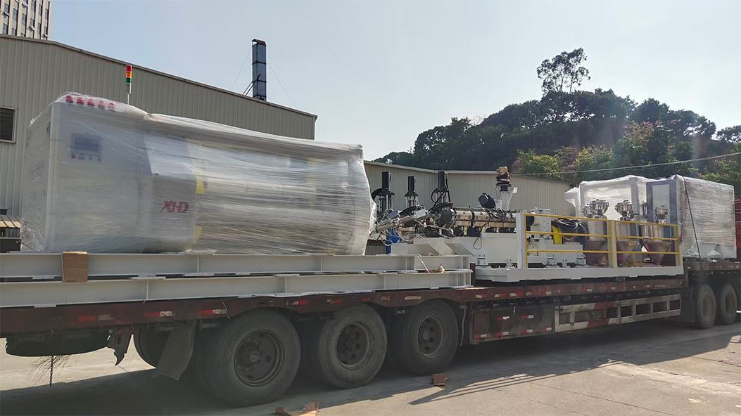 拉伸膜設(shè)備 拉伸膜設(shè)備