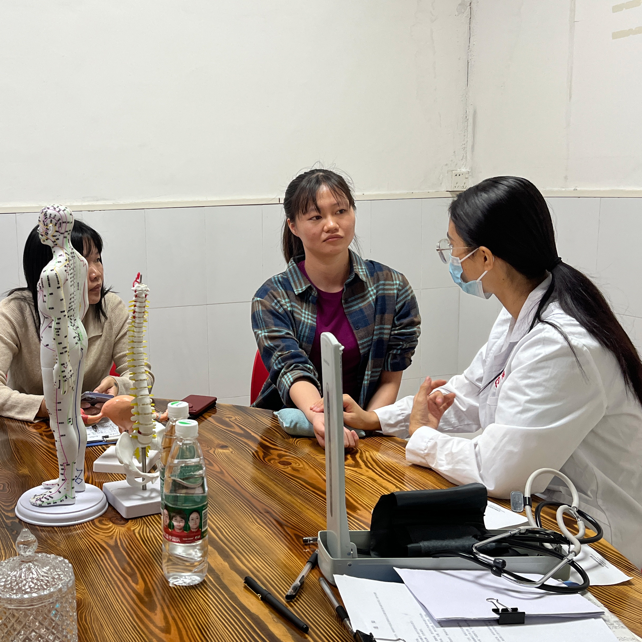 宏展打包帶廠家展開員工義診活動